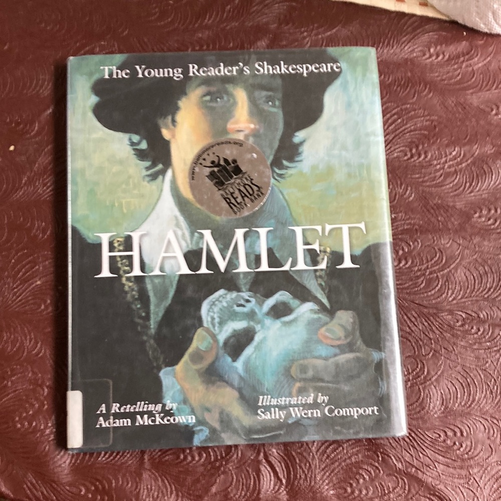 Hamlet the young readers Shakespeare Hardback hard cover book with dust cover